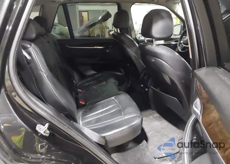 2015 BMW X5 xDrive35I z USA, uszkodzony, nr VIN 5UXKR0C53F0K68635